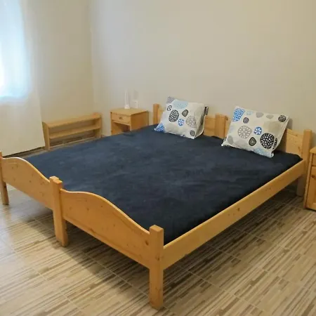Gidran Holiday home Gyurus